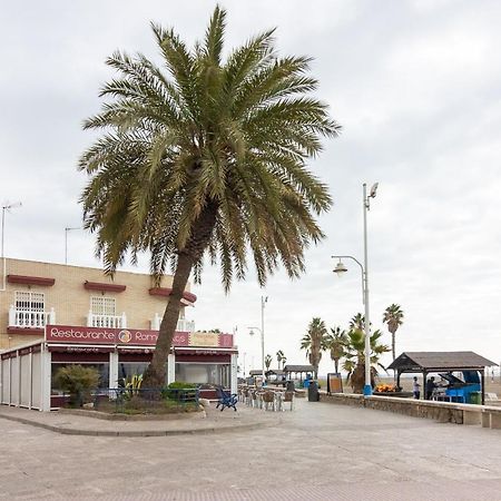 Sea & Wave Pedregalejo Beach Apartment Малага Екстериор снимка